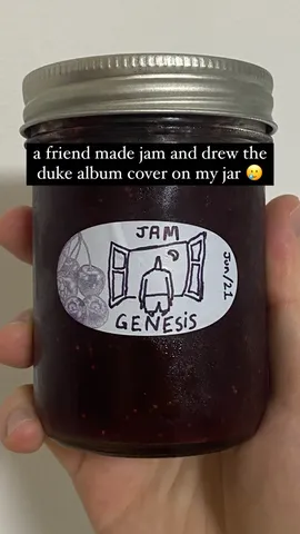 a friend made jam and drew the duke album cover on my jar 🥲