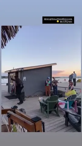 @neighbourhoodfollies 
😌 @c135jnpc