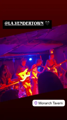 @LA.VENDERTOWN 🖤